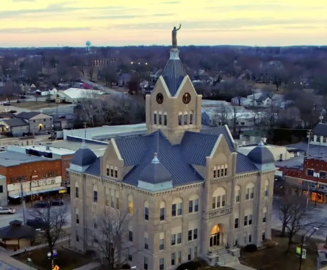 Bolivar MO Courthouse